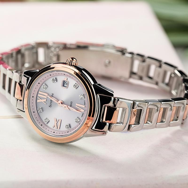 Casio SHEEN Solar Series Elegant Waterproof Solar Quartz Movement Stainless Steel Strap Japanese and Korean Watch Women's Watch SHE-4522SG-4A-person