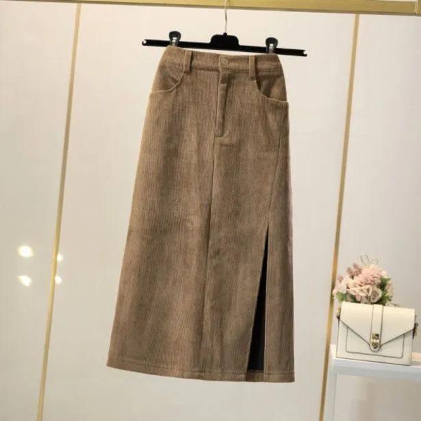Women's Corduroy Bodycon Skirt Retro High-waisted Side-slit A-line Skirt Chic Casual Winter Preppy Office Commuter Outfit