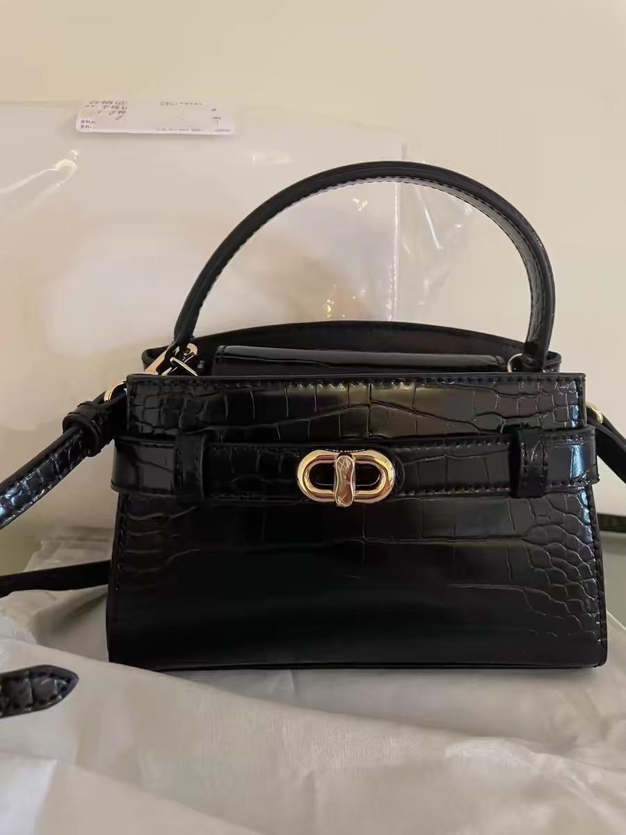 

Small and Niche Crocodile Patterned Kelly Bag with High Appearance, New High-end Sense, Hundred Shoulder Handbag, Commuting Shoulder Crossbody Bag чёрный