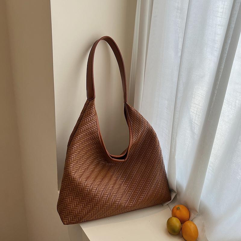 Premium bag women's new casual niche tote bag large capacity retro commuter shoulder bag