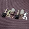 15298924 Conjunto de Cilindros de Fechadura da Porta Dianteira Esquerda e Direita do Carro Com 2 Chaves Compatível Com Chevrolet Cadillac GMC Hummer H2 Oldsmobile Pontiac