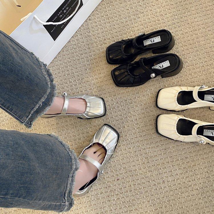 French High-end Silver Bag Head Half Slippers Women's 2025 New Versatile Outer Wear Lazy One Pedal Thick Heel Single Shoes