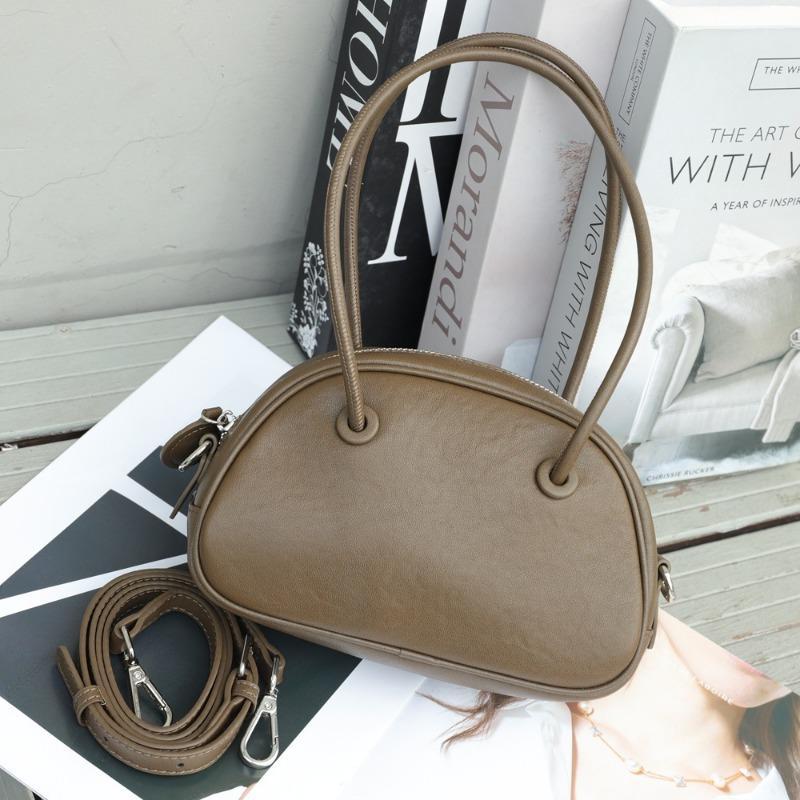 A Genuine Leather Single-shoulder Underarm Bag Vegetable-tanned Cowhide Hand-held Bowling Bag, and A High-end Women's Bag