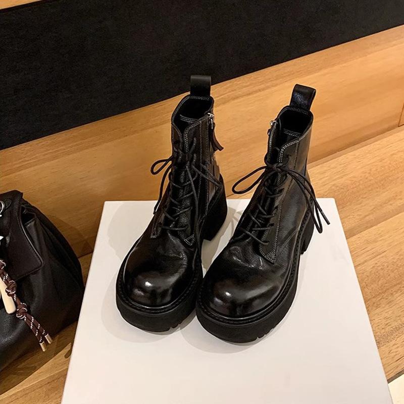 

Spot second hair! Su Yinyin has the same shoes, washed horse leather, British style lace-up thick heel heightening short boots, Martin boots autumn 35