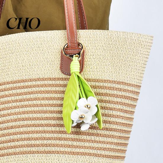 Floral Bag Decoration Pendant Imitation Leather Flower Design Handbag Ornament with Metal Buckle Scratch-Resistant Keychain Commuter Accessory