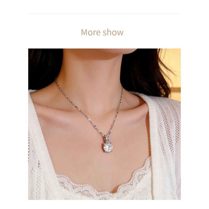 Four Claw Inlaid Zircon Simple Light Luxury Titanium Steel Clavicle Necklace