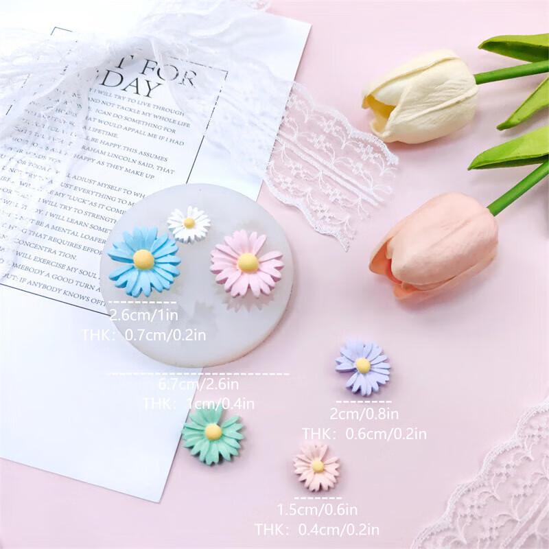 

6-Hole Small Daisy Silicone Mold