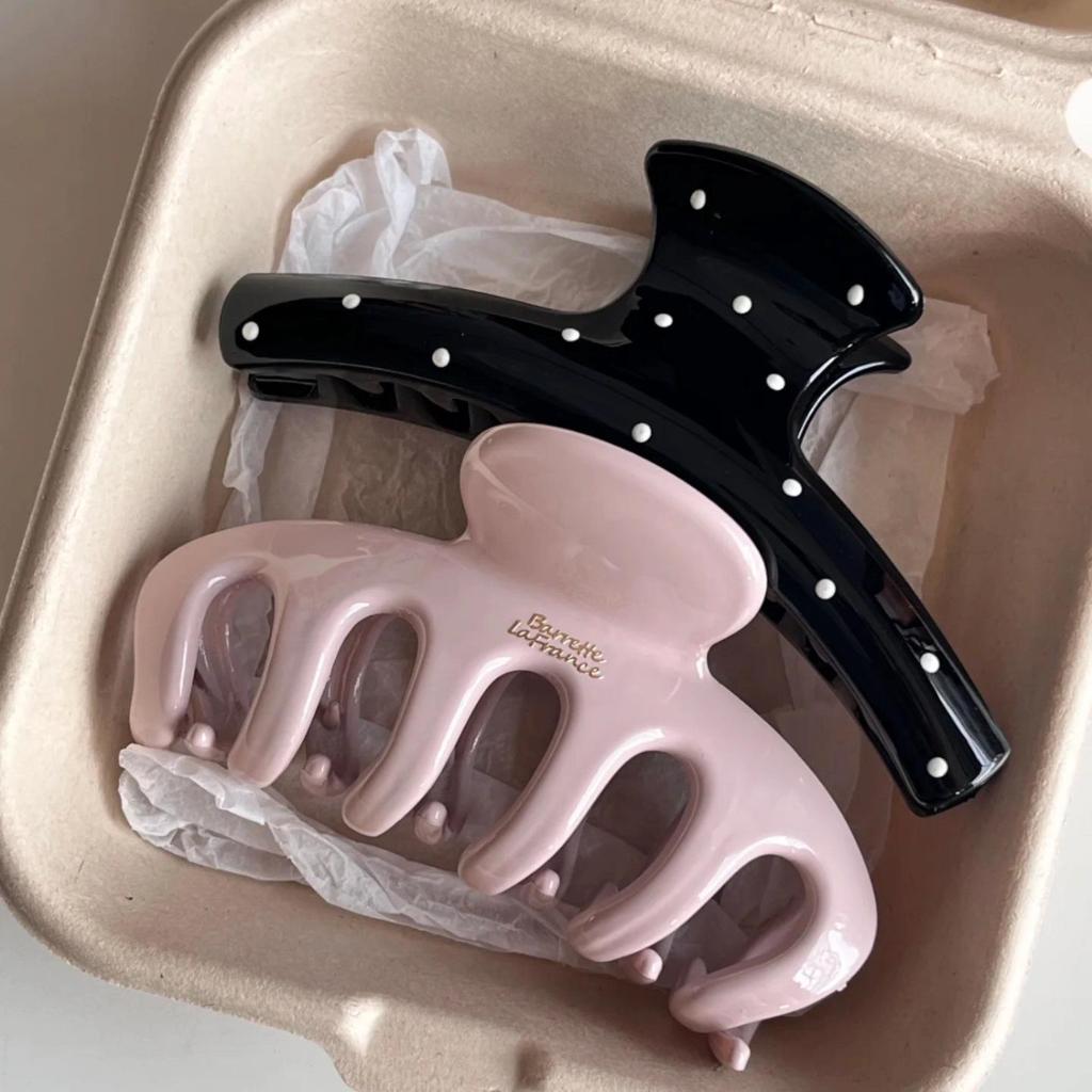 2025 High-End Autumn/Winter Polka Dot Large Shark Clip Hair Accessory for Women