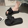 Bow Internet celebrity wearing versatile platform slippers 2025 new fairy style muffin non-slip beach sandals