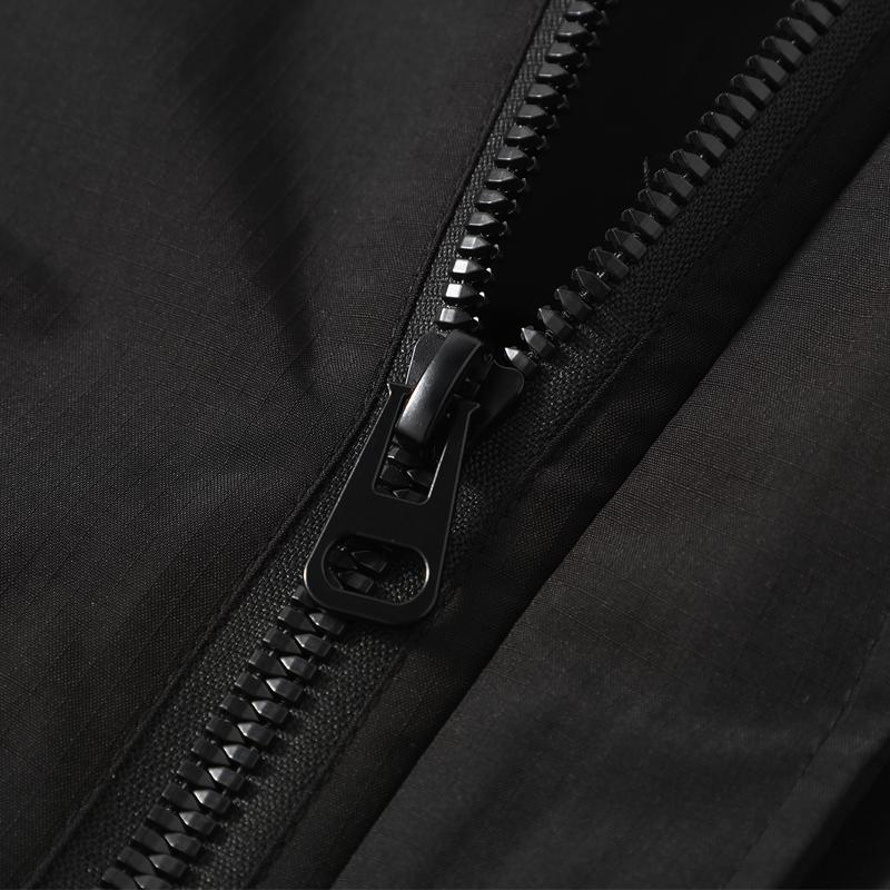 Nadměrné velikosti L-8XL Módní zimní pánské kabáty Vodotěsná teplá vesta Ležérní silné bundy bez rukávů s kapucí