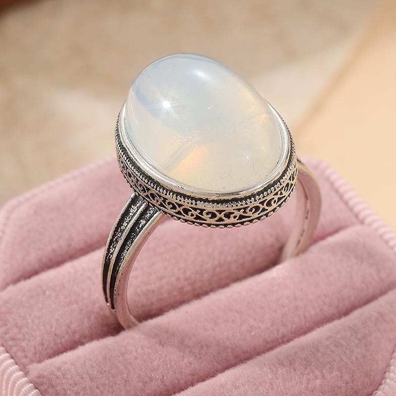Vintage CopperColor Oval Inlaid Imitation Moonstone Women's Ring Daily Wear Party Jewelry
