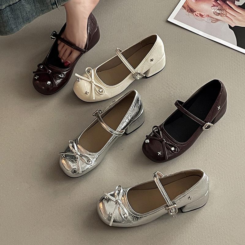 Retro Rivet Bow Mary Jane Shoes French Women 2025 Summer New Simple and Versatile Small Leather Shoes Single Shoes