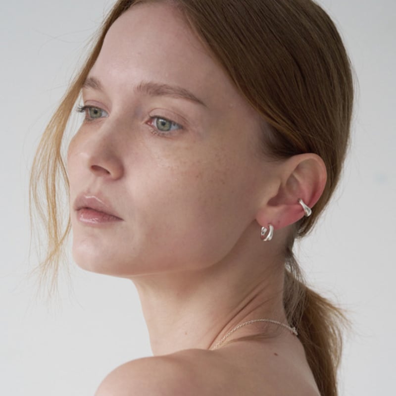 touched PEBBLE EARRING 04