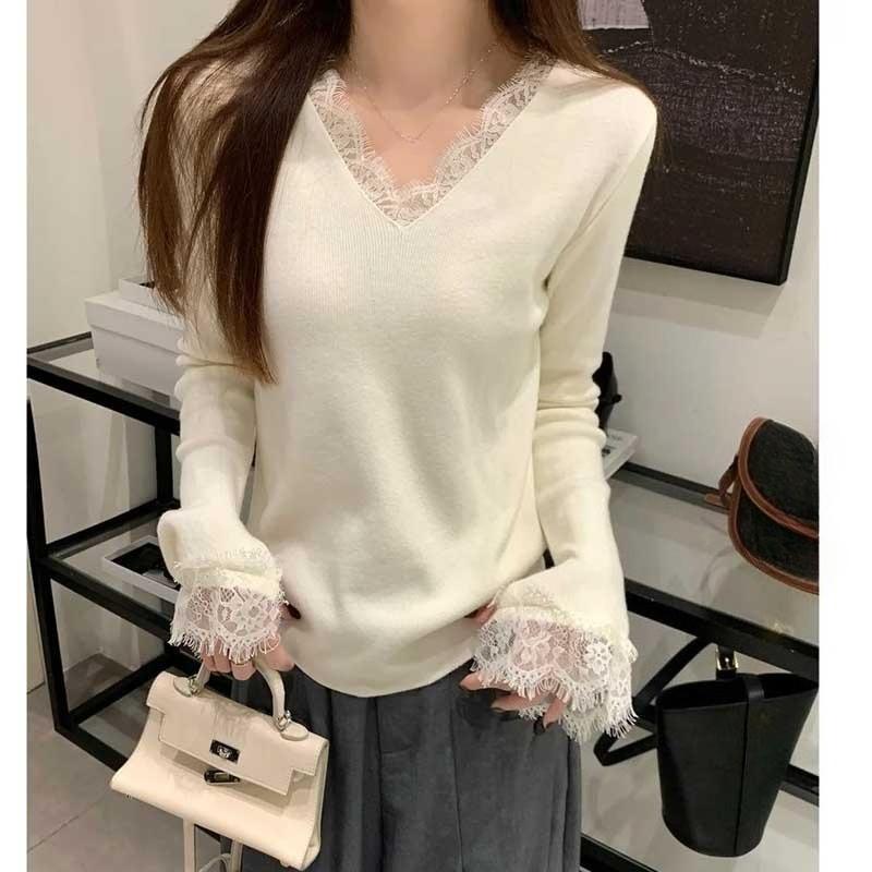 Elegant Women V-Neck Lace Trim Knit Sweater Flared Long Sleeve Casual Tops Autumn Winter Lace Splicing Sweet Fashion Loose Simple Solid Color Clothing