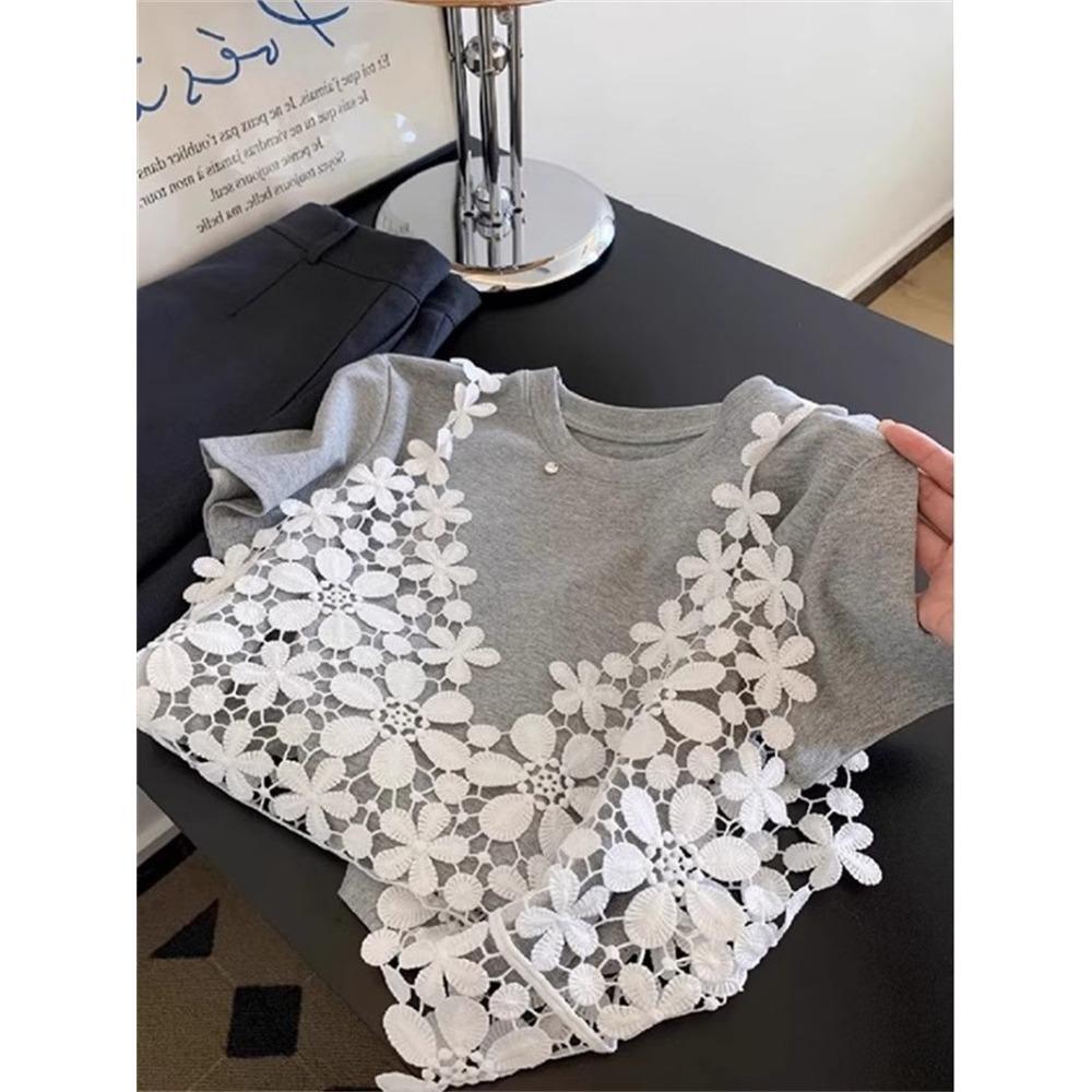 Fashionable and stylish hollow crochet spliced round-neck short-sleeved fake two-piece T-shirt women's popular top