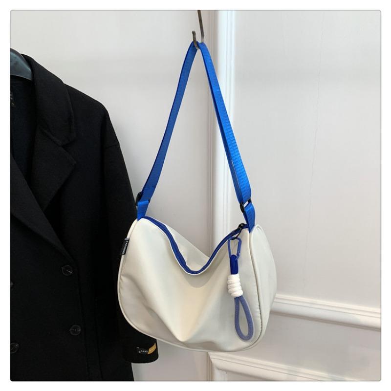 Waterproof Oxford cloth dumpling bag women's large-capacity messenger bag niche design versatile leisure sports style shoulder bag