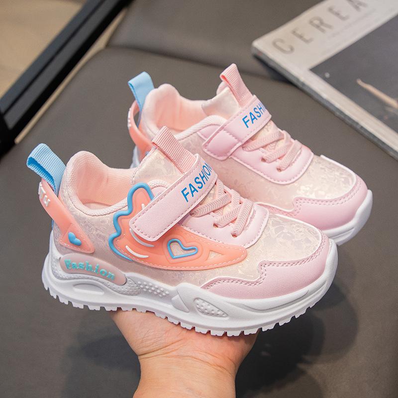 

Спортивная обувь для девочек 2025 весна новая легкая для девочек среднего и старшего возраста кроссовки для бега повседневная студенческая обувь на мягкой подошве туфли принцессы 26