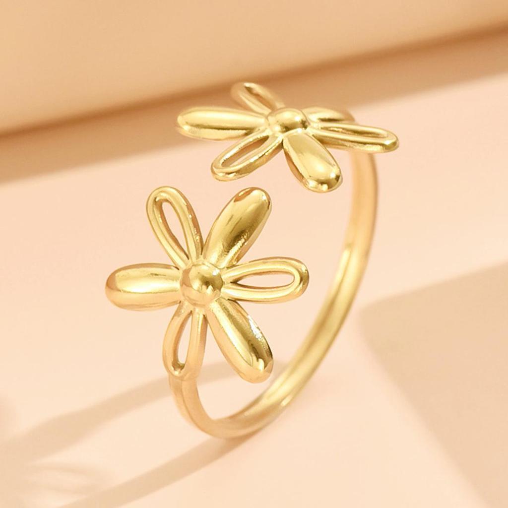 Sweet Daisy Stainless Steel Ring: Women's Fairy Flower Index Finger Jewelry