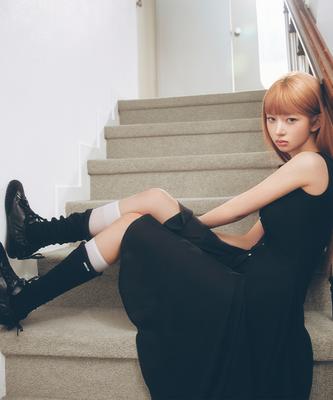 MISEKI SEOUL Open Toe Sheer Knee Socks Black