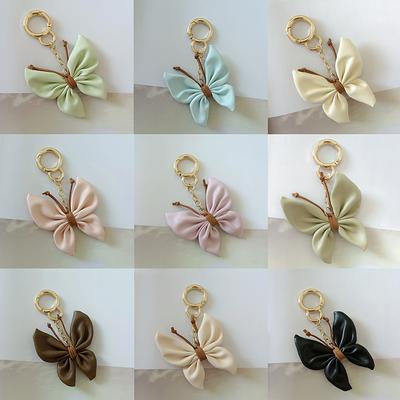Creative  Leather Bow Keychain Pendant Car Keyrings Exquisite Pu Butterfly Backpack Pendant Decoration Accessories Gifts