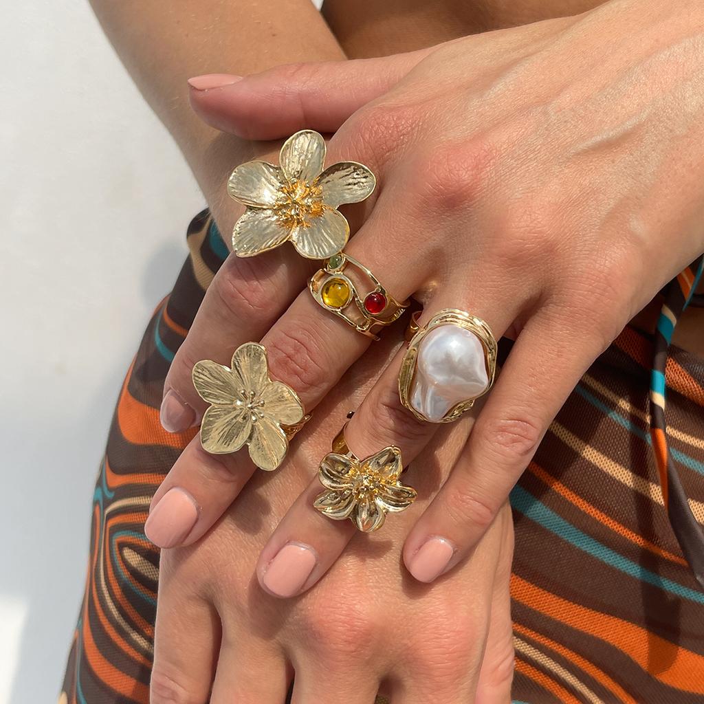 Salircon Punk Exaggerated Metal Finger Rings Set for Women Men Vintage Elegant Crystal Imitation Pearl Open Rings Luxury Jewelry
