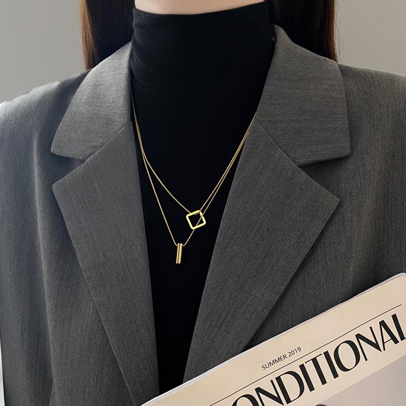 Titanium Steel Geometric Double-Layer Necklace: Long, Non-Fading, High-End Sweater Chain, Perfect Autumn/Winter Accessory for Women