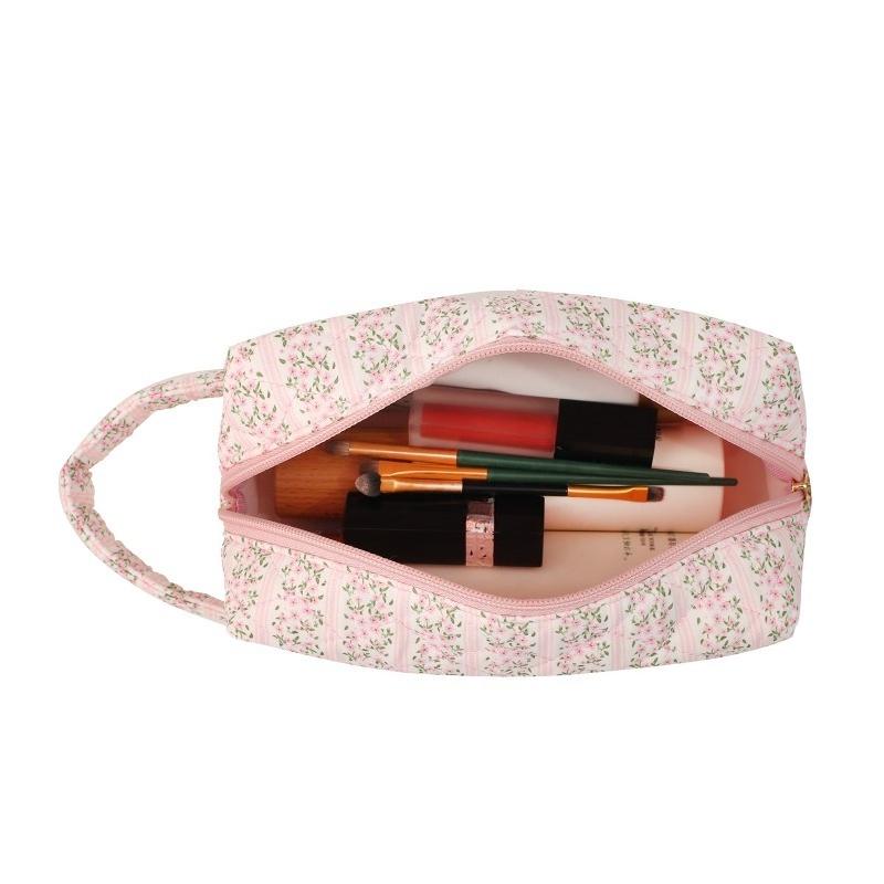 Floral Print Quilted Makeup Bag Large Capacity Cute Toiletry Pouch for Travel Ins Fashion Cosmetic Organizer for Women Girls