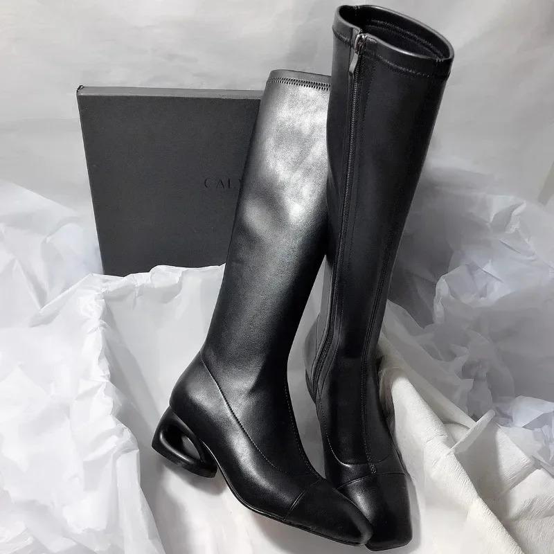 2025Square Toe Block Heel Back Zipper Fashion Simple Boots New High-end Fashion Women's Boots for Autumn and Winter
