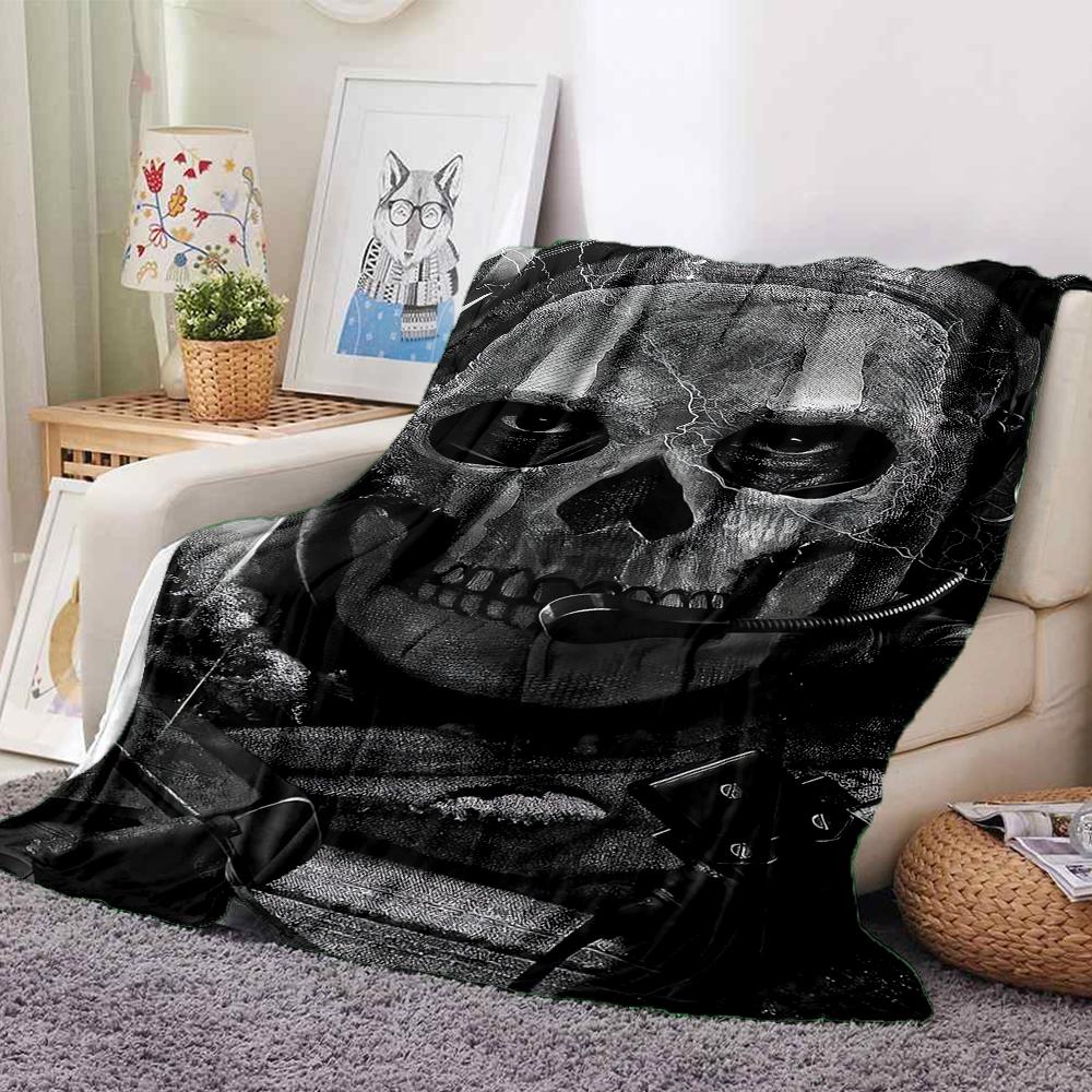 1Pc Skull Soldier Helmet Blanket Soft And Comfortable Casual Warm Camping Travel Christmas Halloween Xmas Gift M928486