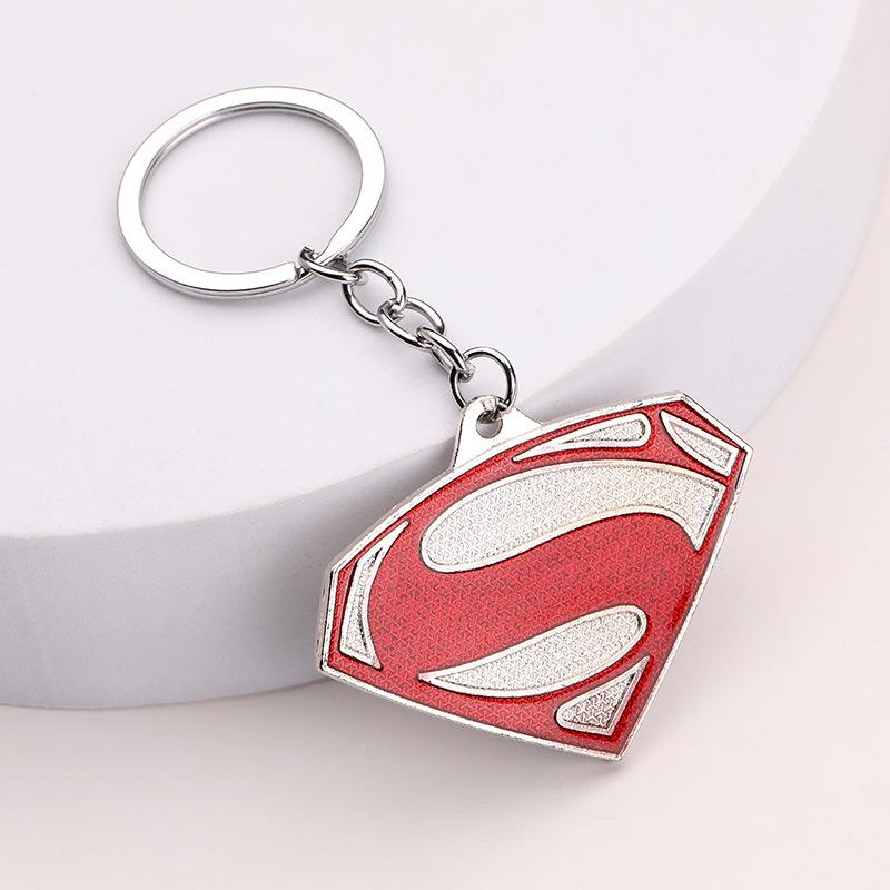 Spiderman cartoon anime keychain creative birthday gift car pendant alloy bag accessories cute doll key chains halloween