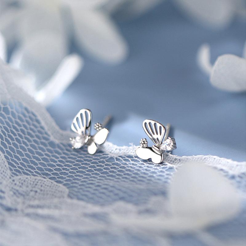S925 Silver Plated Stud Earrings New Small Animal Earrings Female Summer Fashion Light Luxury Sweet Hollow Flash Diamond Butterfly Stud Earrings
