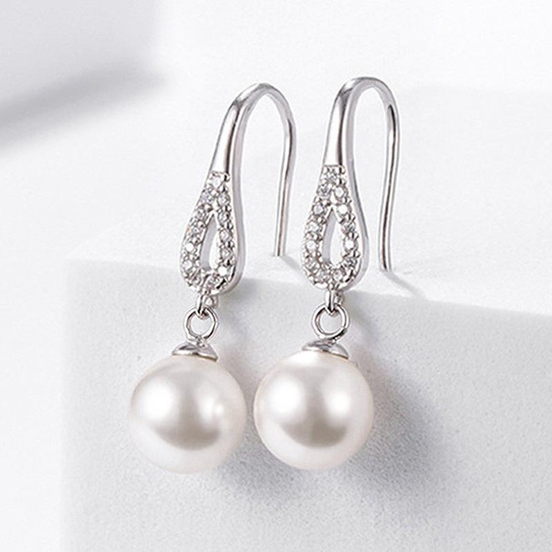 

2026 New Pearl Zircon Ear Buckle for Women with Elegant and Fashionable Personality, Medium To Long Style Swinging Accessories