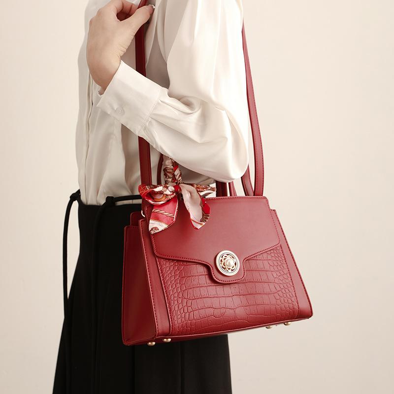 Bride Wedding Bag Women's Bag New Atmospheric Mother Bag Crossbody Bag Women's Retro Wedding Handbag