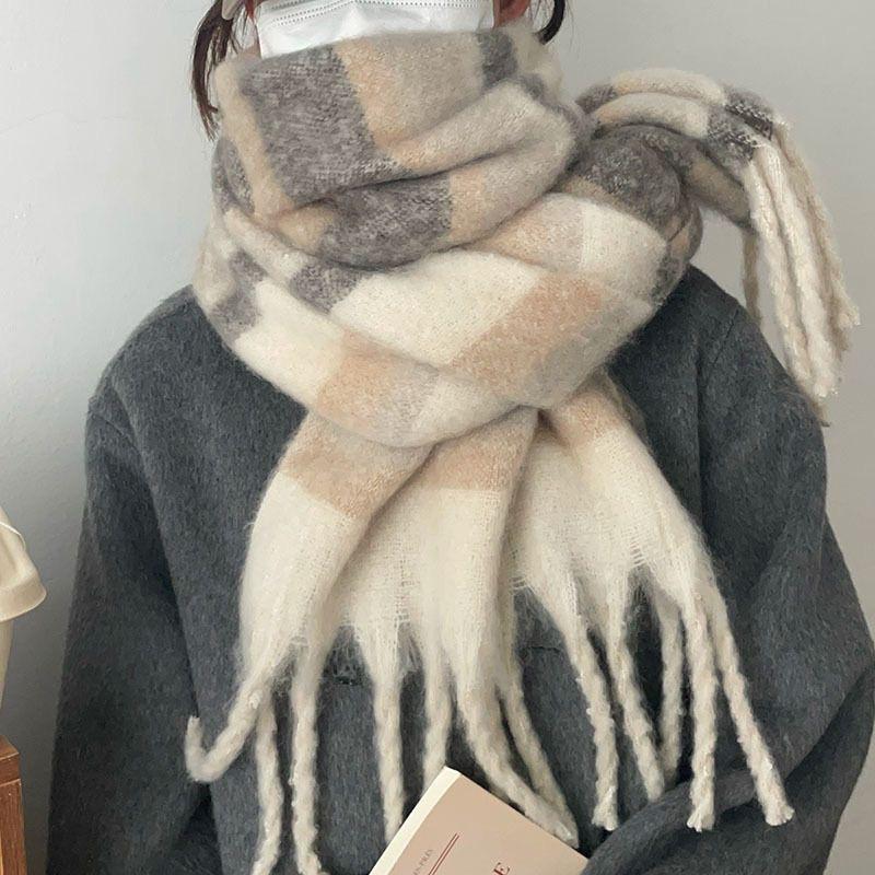 Gradient Color Stripes Autumn and Winter Korean Style Thickened Warm Off White Scarf Women's Simple Tassel Scarf Shawl
