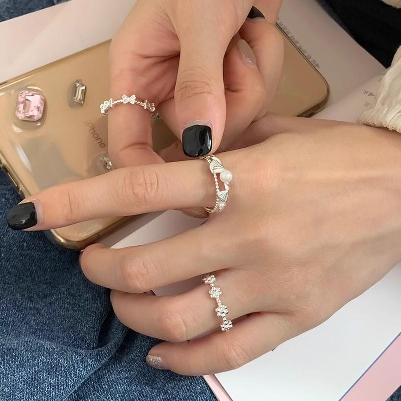 Copper Highend Stylish Love Pearl Ring For Women With Unique Geometric Shapes And Colors