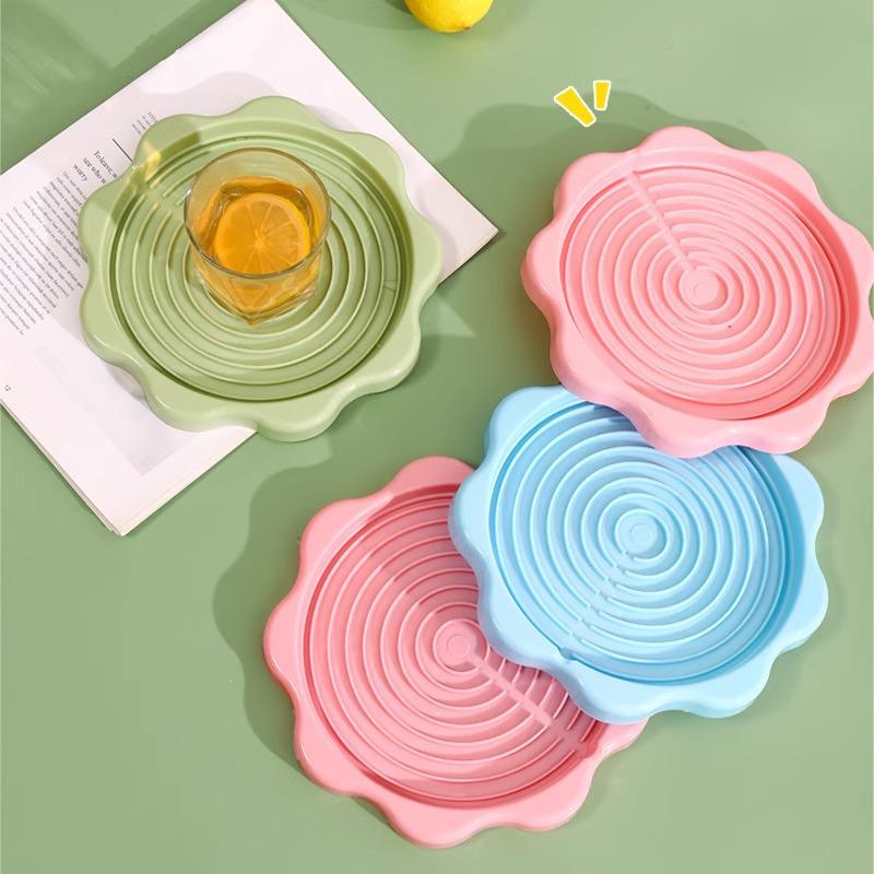 

Противень для грелки с горячей водой, защищающий от протечек - Защищающий от загрязнений, Изолированный коврик-подставка Leak-proof Tray (Assorted Colors) [Set of 1]