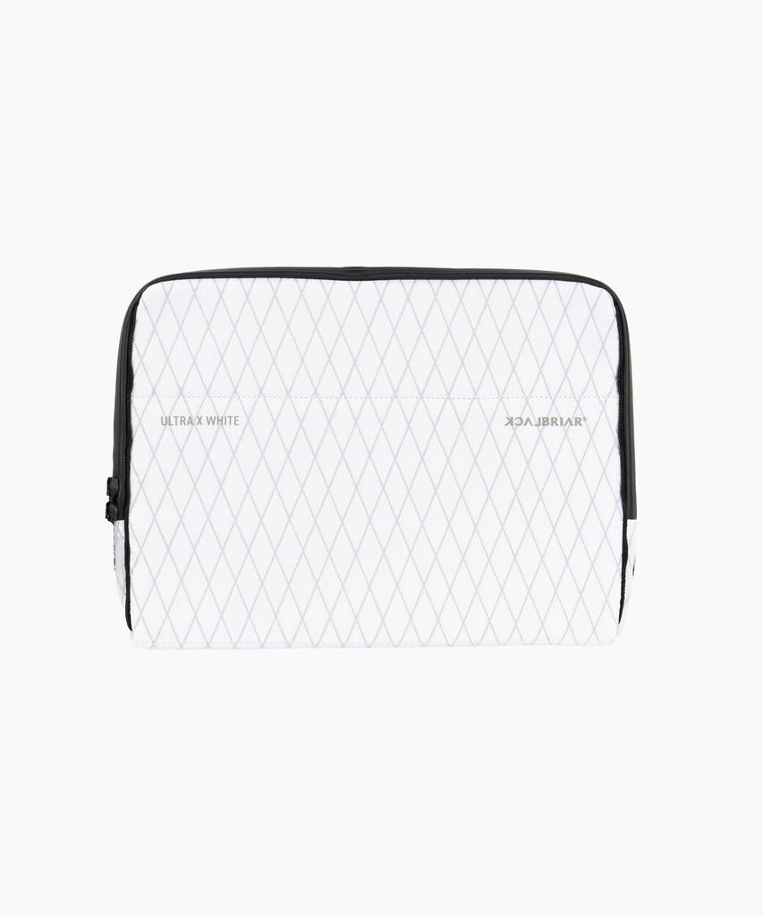 Black Briar Laptop Sleeve L (15-16 Inch) (Ultra White)