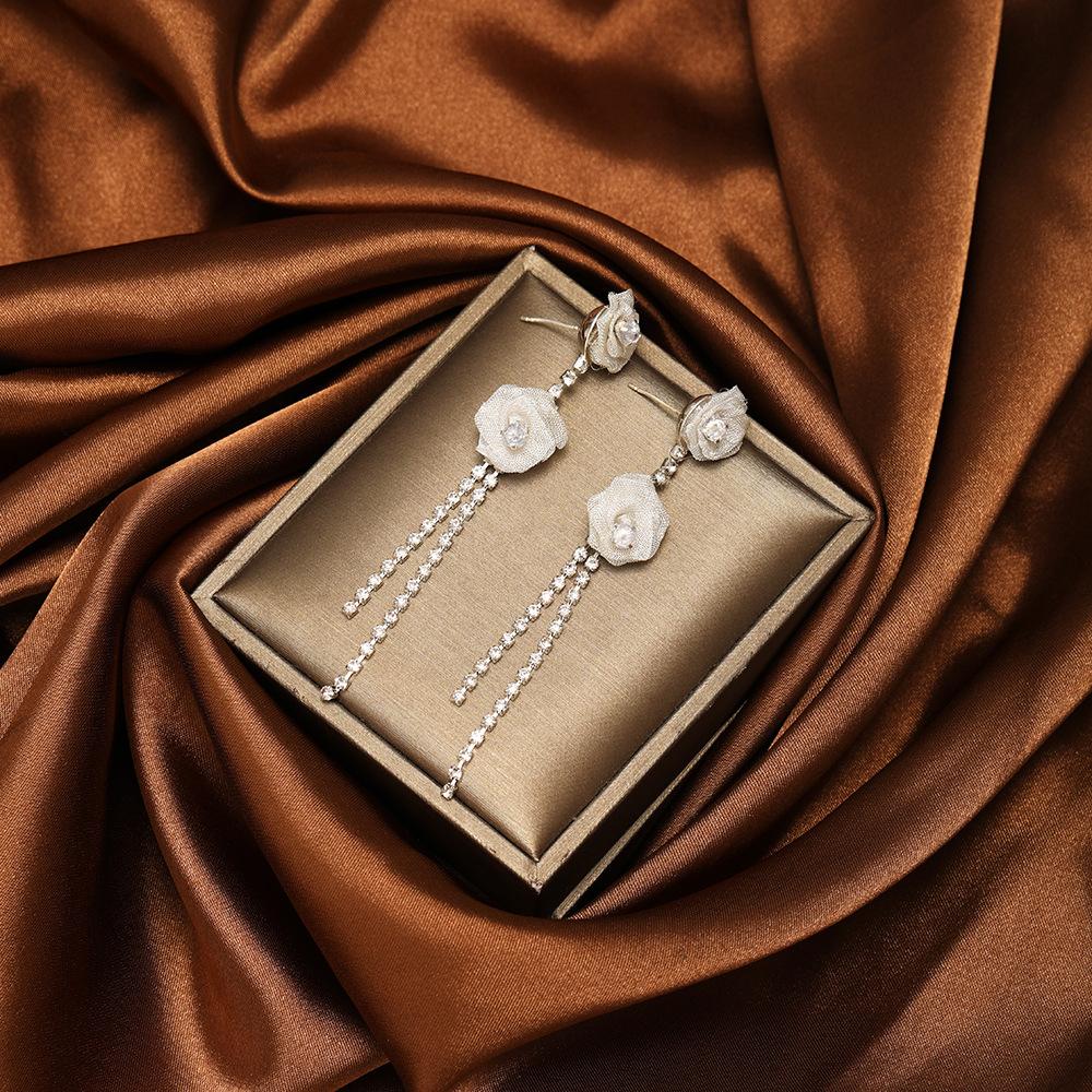 Pure White Mesh Flower Earrings Women'S High-End Long Diamond-Fringed Rose Personalized Earrings