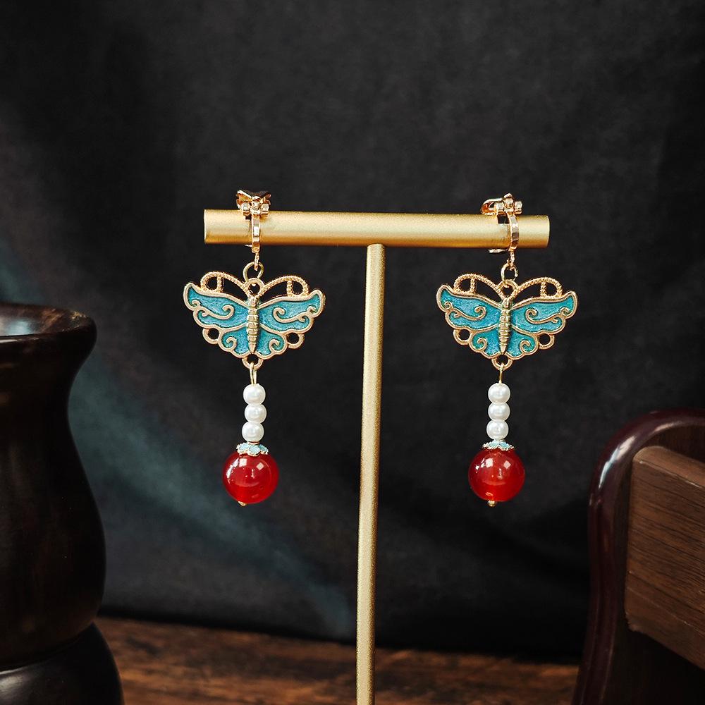 Retro Chinese Beaded Tassel Pearl Earrings for Women - Ethnic Hanfu Water Drop Ear Clips (No Piercing Required)