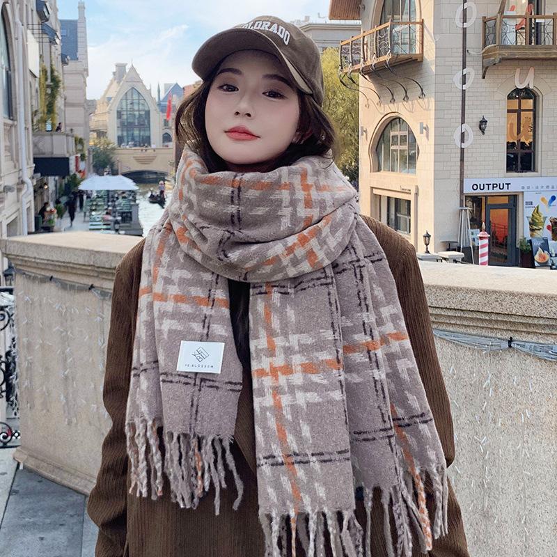 New Korean version of classic color matching plaid scarf women's autumn and winter fashion versatile warm thickened student scarf