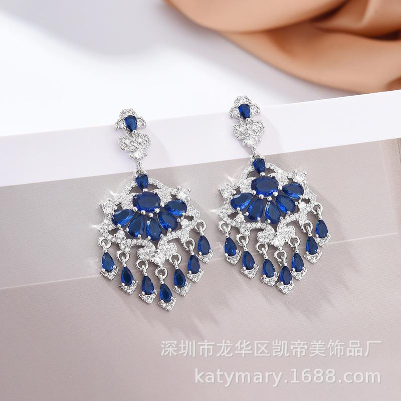 Guofeng Schwerindustrie Hochzeit Nadelohrringe Leicht Eingelegter Zirkon Holzkohle Wassertropfen Ohrringe Temperament Ohrringe