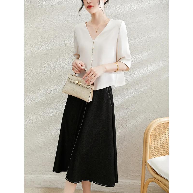 French Light Mature Top for Women Summer New V-neck Shirt Foreign Short Style
