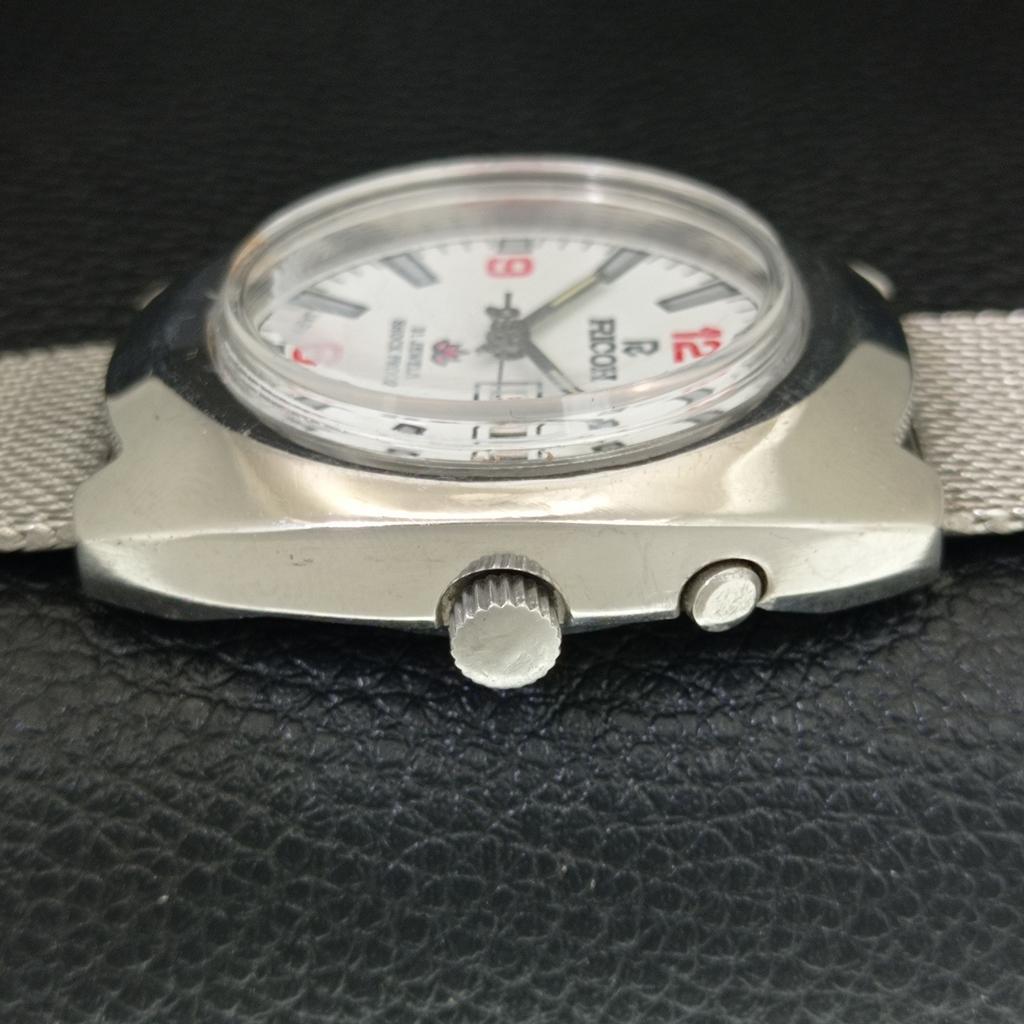 AUTOMATIC VINTAGE RICOH R31 JAPAN MENS WHITE COLOR DIAL WATCH A707737-1