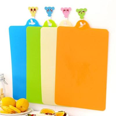 2 pezzi nuovi tappetini da cucina in plastica colorata, flessibili e pieghevoli, per tagliare gli alimenti