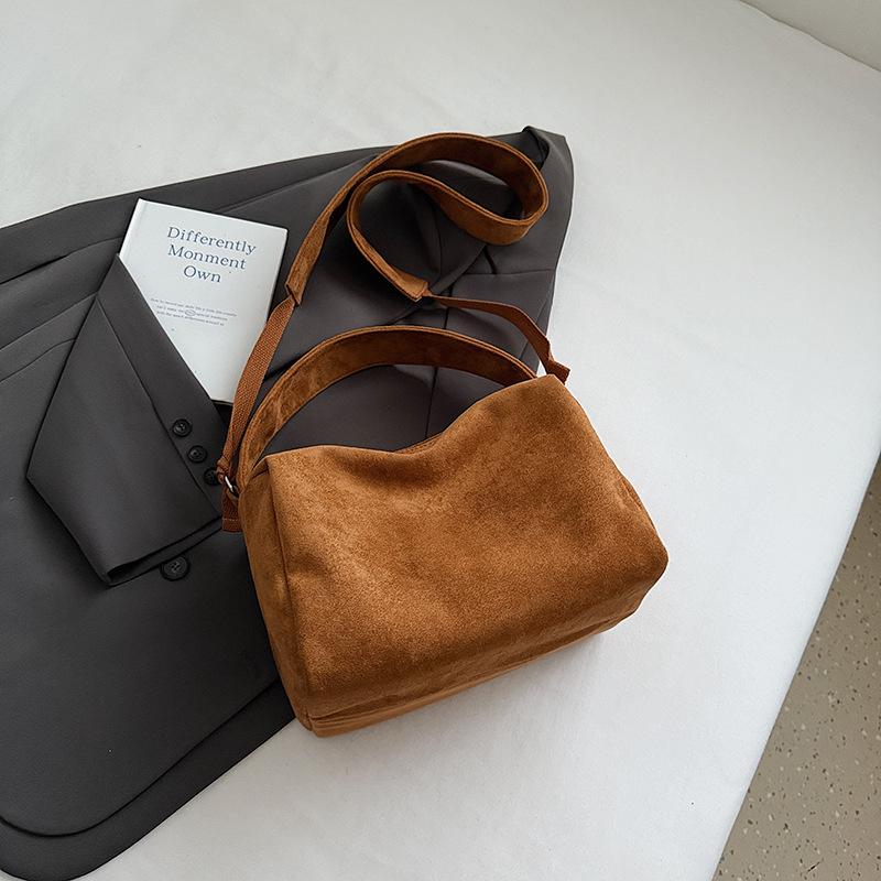 Ретро замшевая подмышечная сумка женская осенняя новая модная наплечная сумка-мессенджер текстурированная сумка-подушка