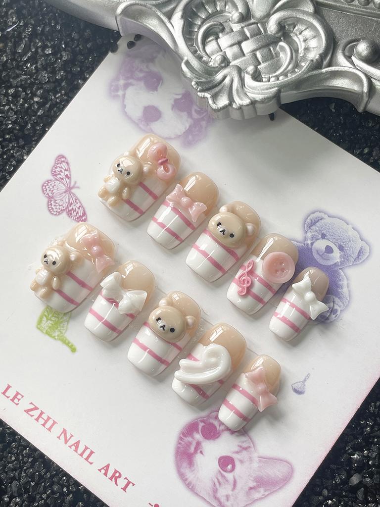 Kawaii Short Square Shape 3D Doll Bear Press On Nails Art White Pink Stripes Bowknot Sweet Cute Bear Fake Nails Sticker Gift