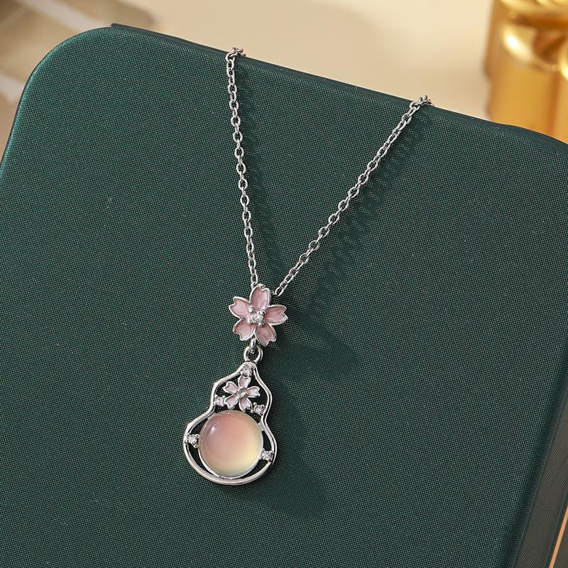 [Micro-Set Pink Zircon Titanium Steel Necklace Sweet Light Luxury Fashion Choker Jewelry]