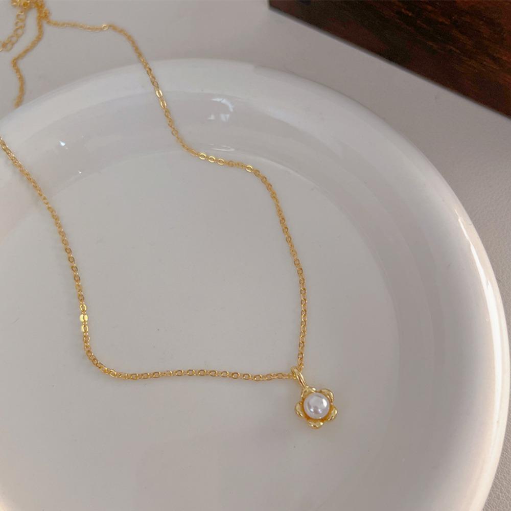 Shijia Pearl Necklace Women's Niche Light Luxury Design High-end Temperament Collarbone Chain Neck Chain Sweater Chain Bead Chain