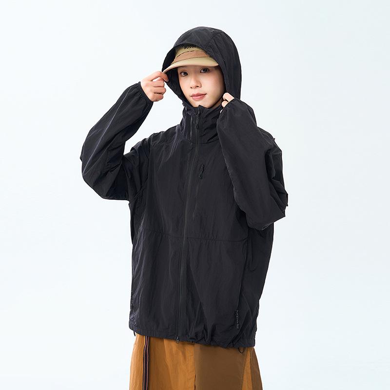 Woodpecker Women's Summer UV-Protective Cycling Jacket: Stylish, Lightweight, and Loose-Fitting.