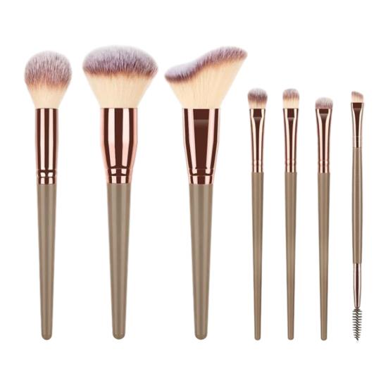 

7Pcs/Set Makeup Brush Kit Portable Professional Foundation Loose Powder Blush Eyeshadow Concealer Lip Eyebrow Blending Cosmetic Brush Tools